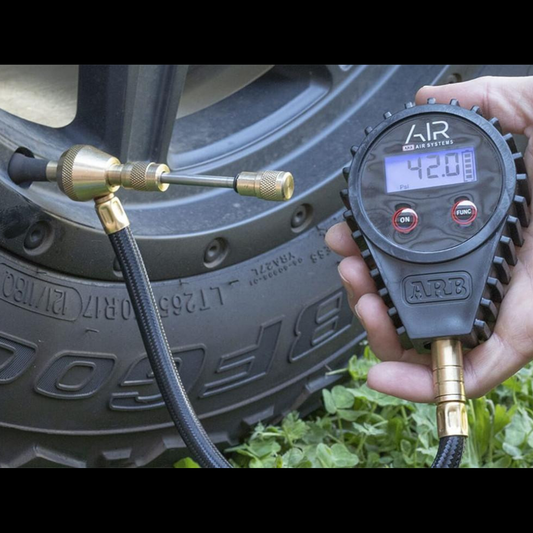 ARB E-Z Tire Deflator + Digital PSI Gauge